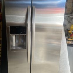 Refrigeradora 2 Puertas 