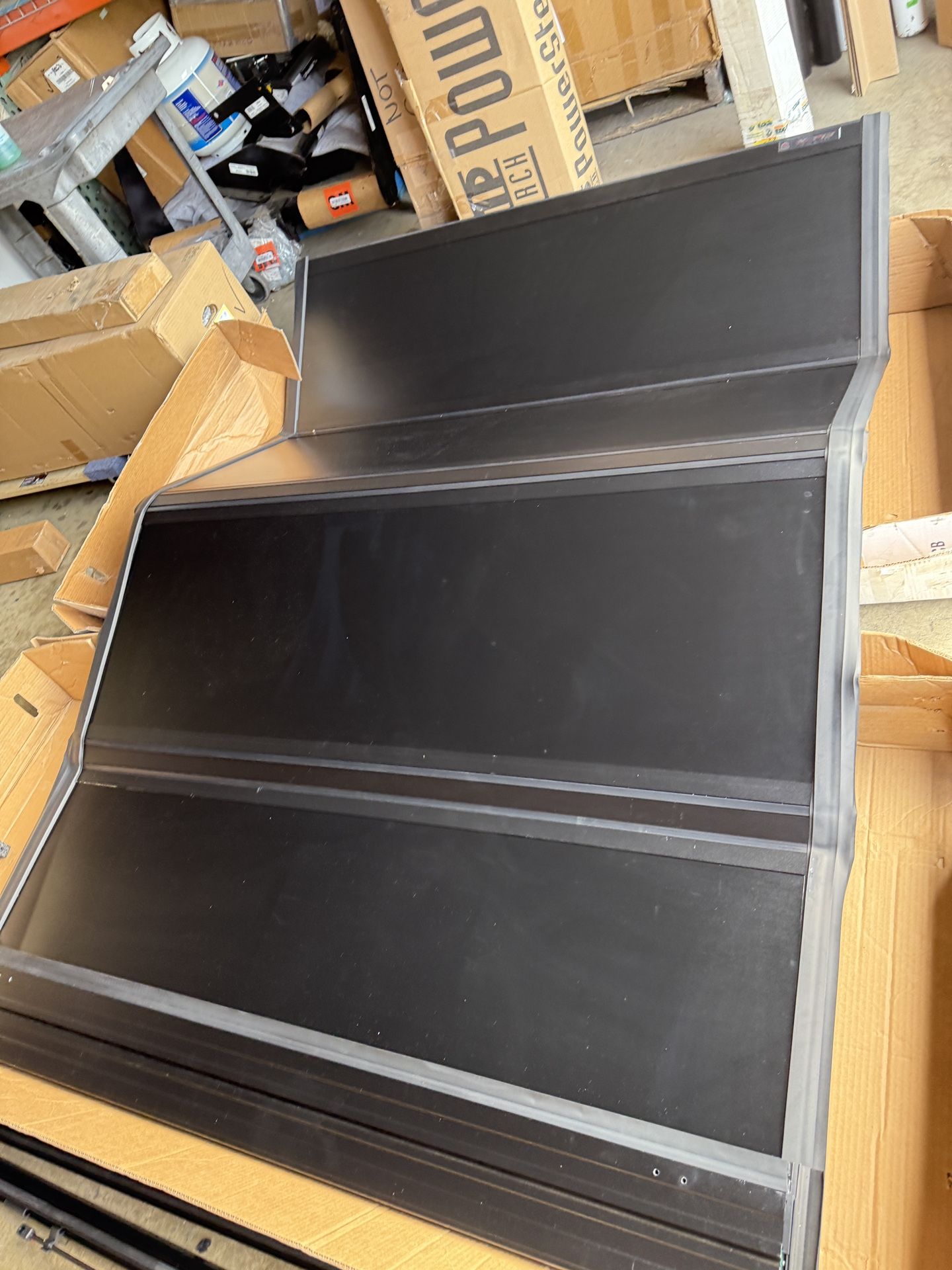 UnderCover UX12025 Ultra Flex Hard Tonneau Fits 14 to 19 Silverado Sierra 8'2" Bed