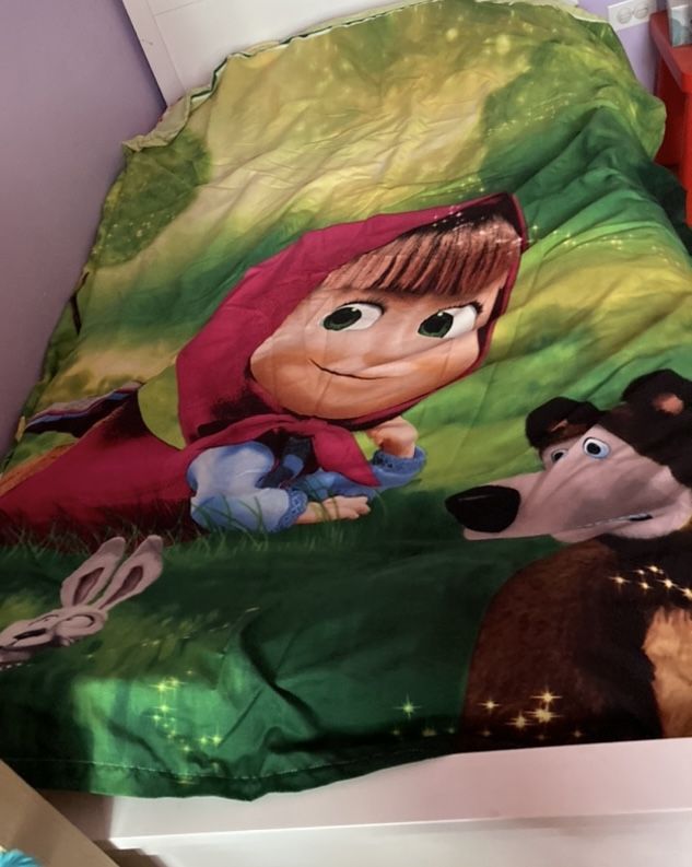 Available β
Masha And The Bear Twin Size Duvet Cover, 2 Pillow Cases, Flat Sheet, Washed, Not Used