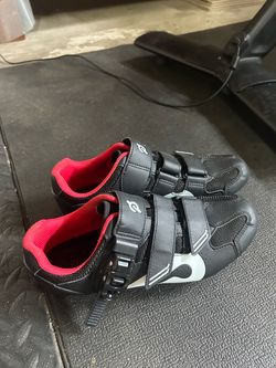 Peloton Shoes - Women’s 39 (US 8)