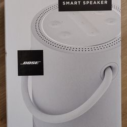 BOSE Portable smart Speaker