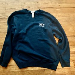 Men's size small crewneck sweatshirt 