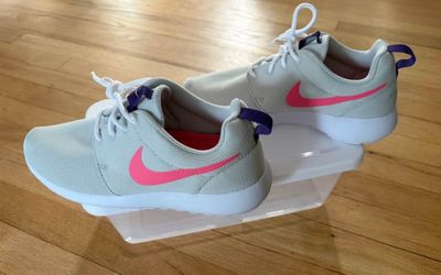 Nike Roshe Run Sneakers Gray Pink Size 8