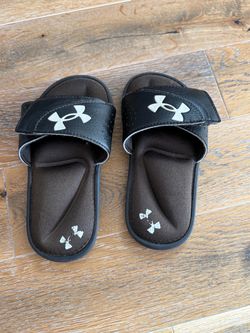 Under Armour Ignite kids Slides Size 11K