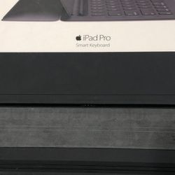 iPad Pro Smart Keyboard