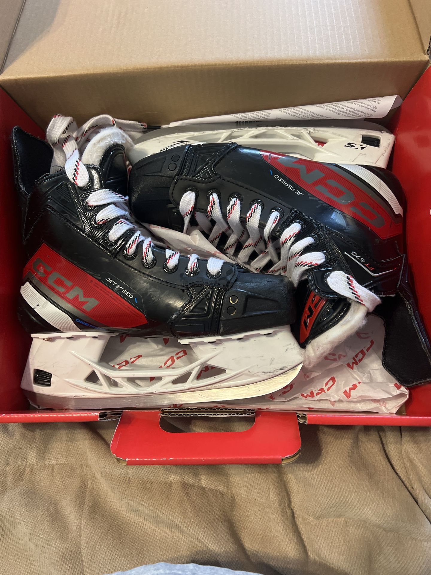 CCM fT670 Hockey Skates