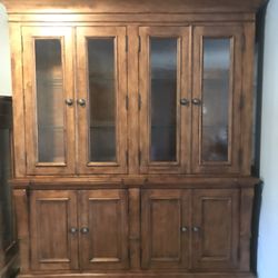 China cabinet 