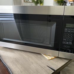 Amana Microwave Over The Range
