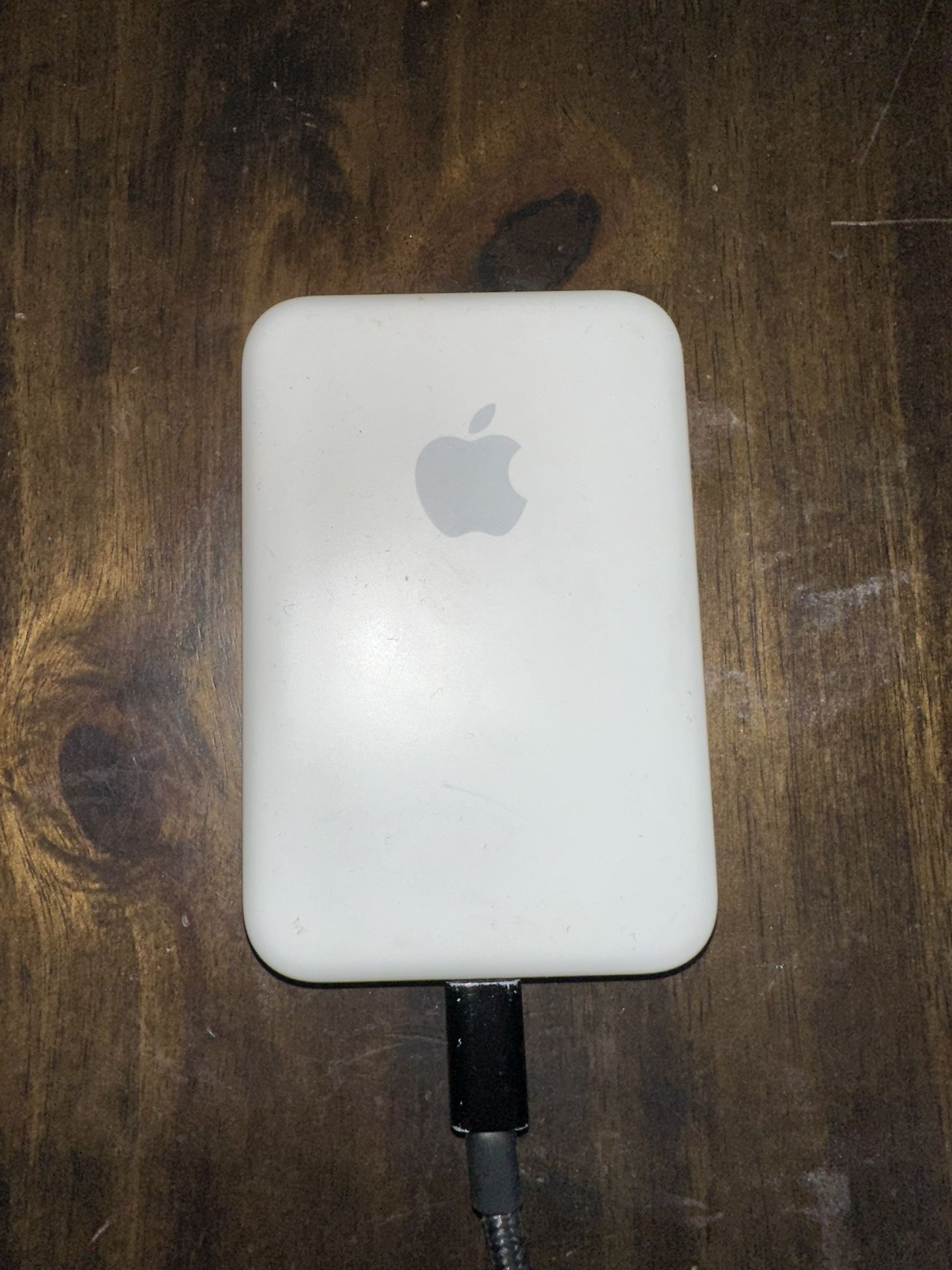 Apple Magsafe Battery Pack 