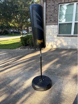 Everlast standing Punching bag