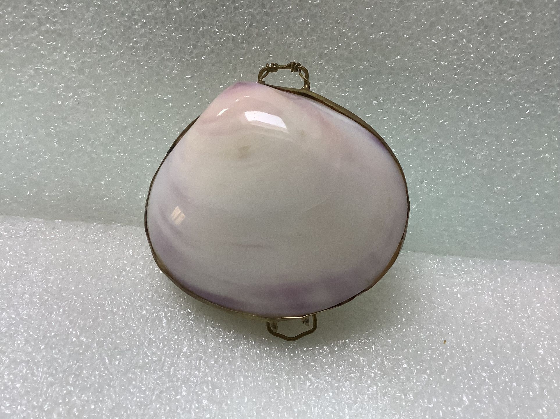 Vintage Clam Shell Trinket Ring Box