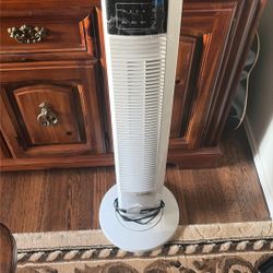 Working Rotating Fan with Timer and Remote Contol