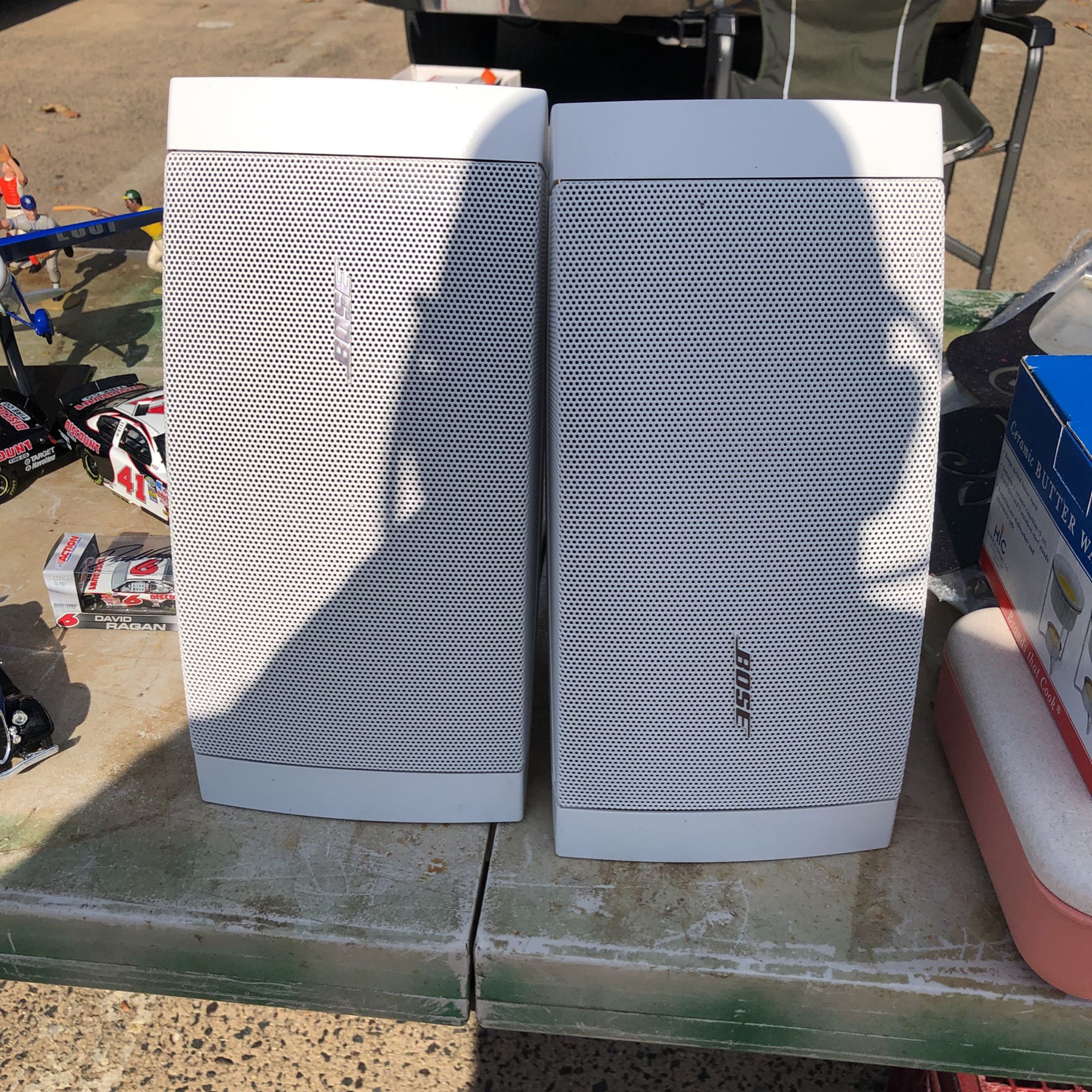  Pair Of Bose Speakers $100. OBO for Both!