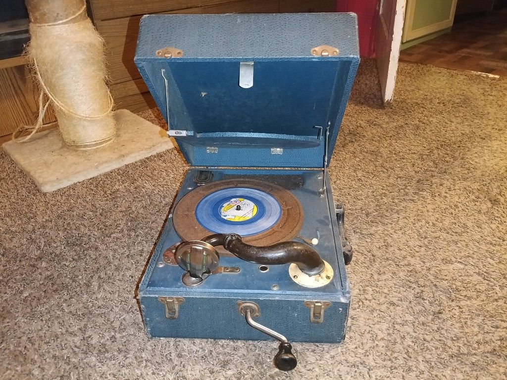 1940s Vintage Waters-Conley Phonola Acoustic Phonograph