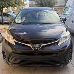 2018 Toyota Sienna