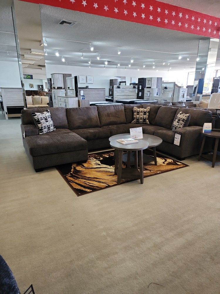 3pc Sectional with Chaise