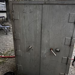 Antique Yale Safe