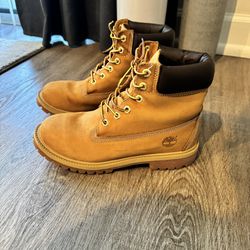 Timberland Classic Women’s Shoes