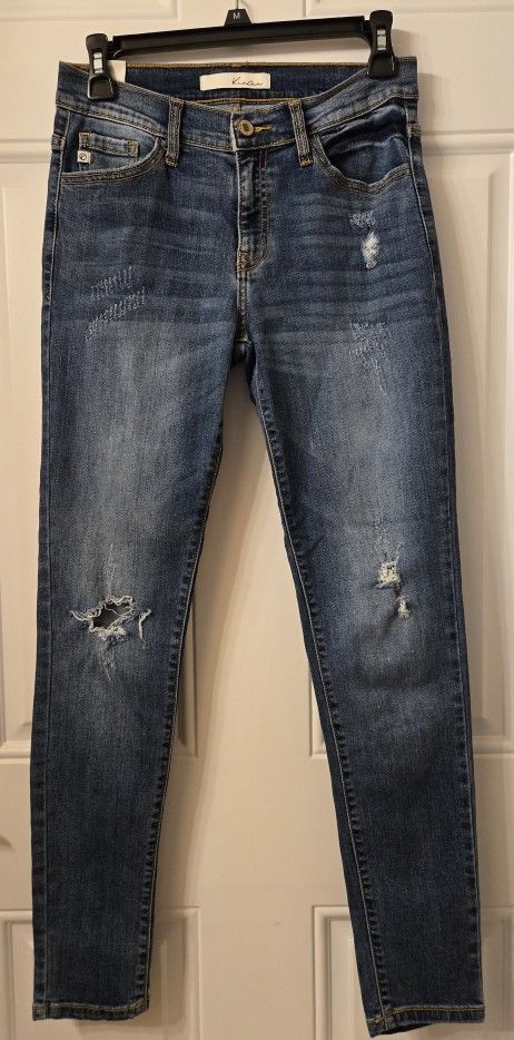 KanCan Distressed Skinny Jeans (Like New)