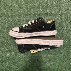 Maison Mihara Yasuhiro 'Peterson' Low-Top Sneaker 