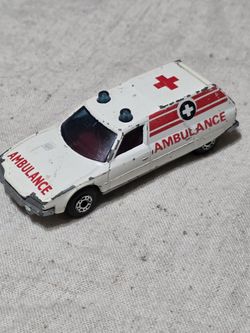 Citroen CX Break Ambulance Matchbox 1/60