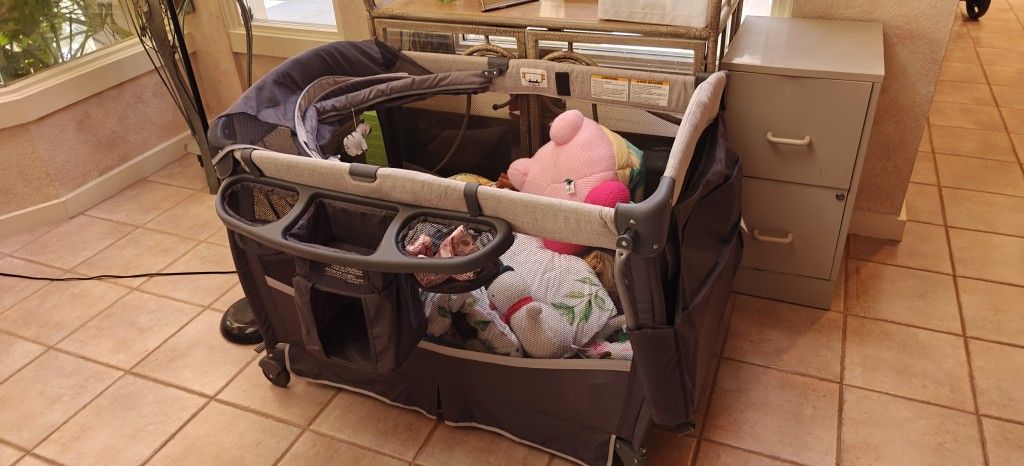 Baby Trend Portable Crib
