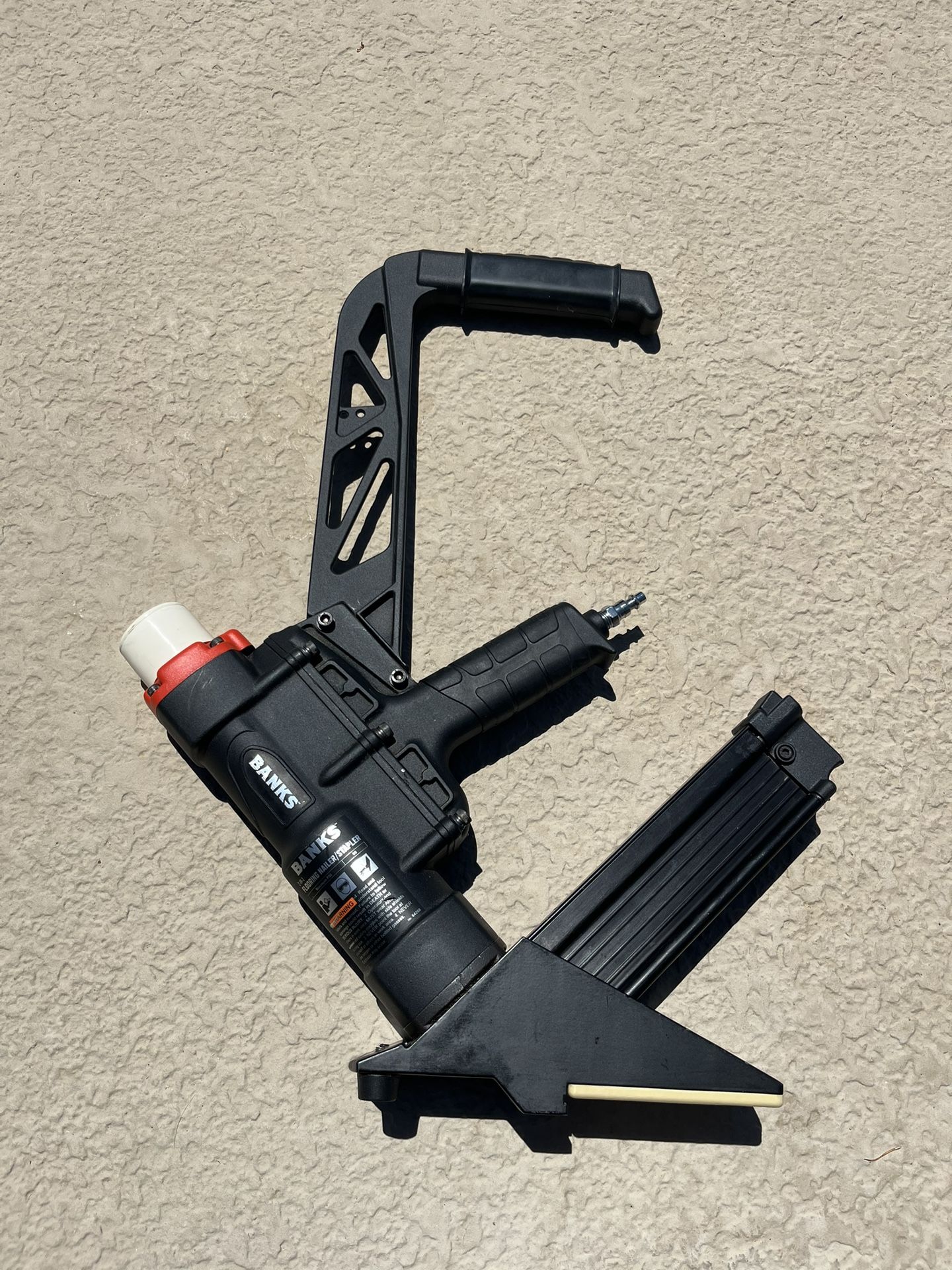 Flooring Nailer/Stapler - Banks 2-1
