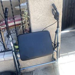 Andador En Buenas. Condiciones. 