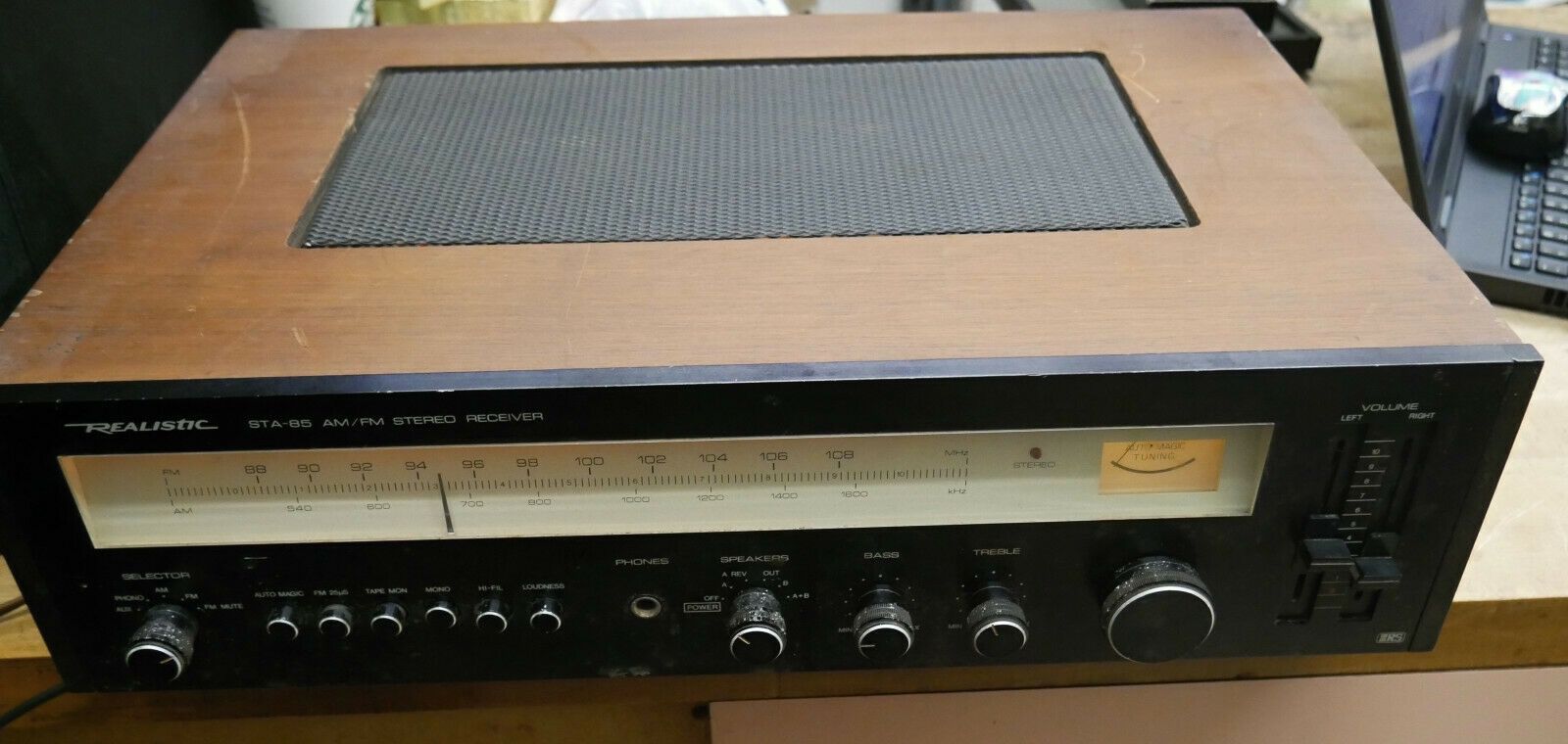 VINTAGE REALISTIC STA-85 31-2061 AM FM STEREO RECEIVER PRE OWNED