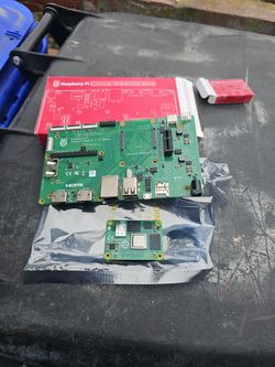 Raspberry Pi Compute Module And Io Board With WiFi And Emm