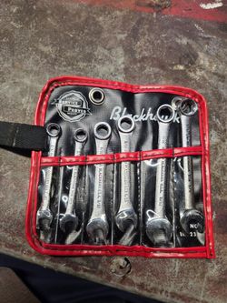 Blackhawk wrench set