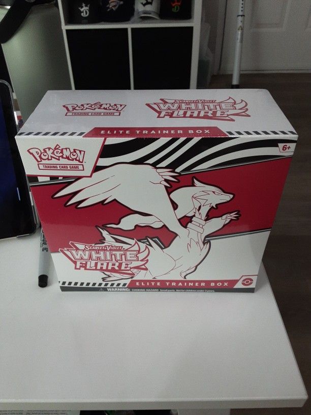 Pokemon White Flare Elite Trainer Box Etb