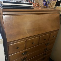 Chest Computer Stand