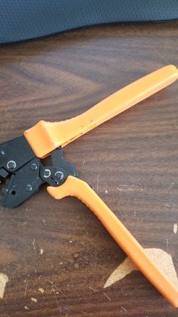 Powerpole crimper toold