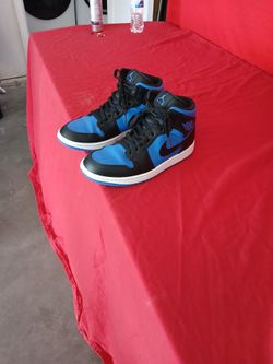 AiR JoRDAn TENNIS SHOES JoRDAn IN GOD CONDITION