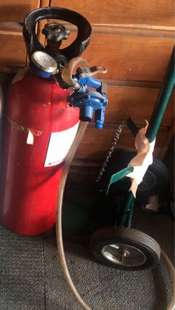 Helium tank