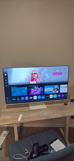 43” Samsung M7 M70F Smart Monitor
