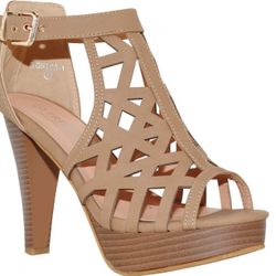 Super Cute Brown Platform Heels/ New/ Size 10/ $20 Cash Only/ Blue Diamond And Rainbow 
