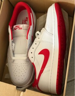 Air Jordan 1 Retro Low OG ‘ University Red ‘ (10.5)