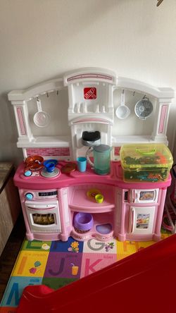 Kids Play Kitchen