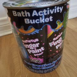 Crayola NEON  Bath Activity Paint Soap Bucket, 30- Count 