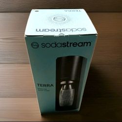 SODA STREAM TERRA SPARKLING WATER MAKER