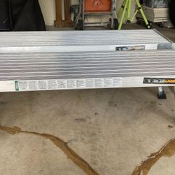 Work Platform / Ladder 