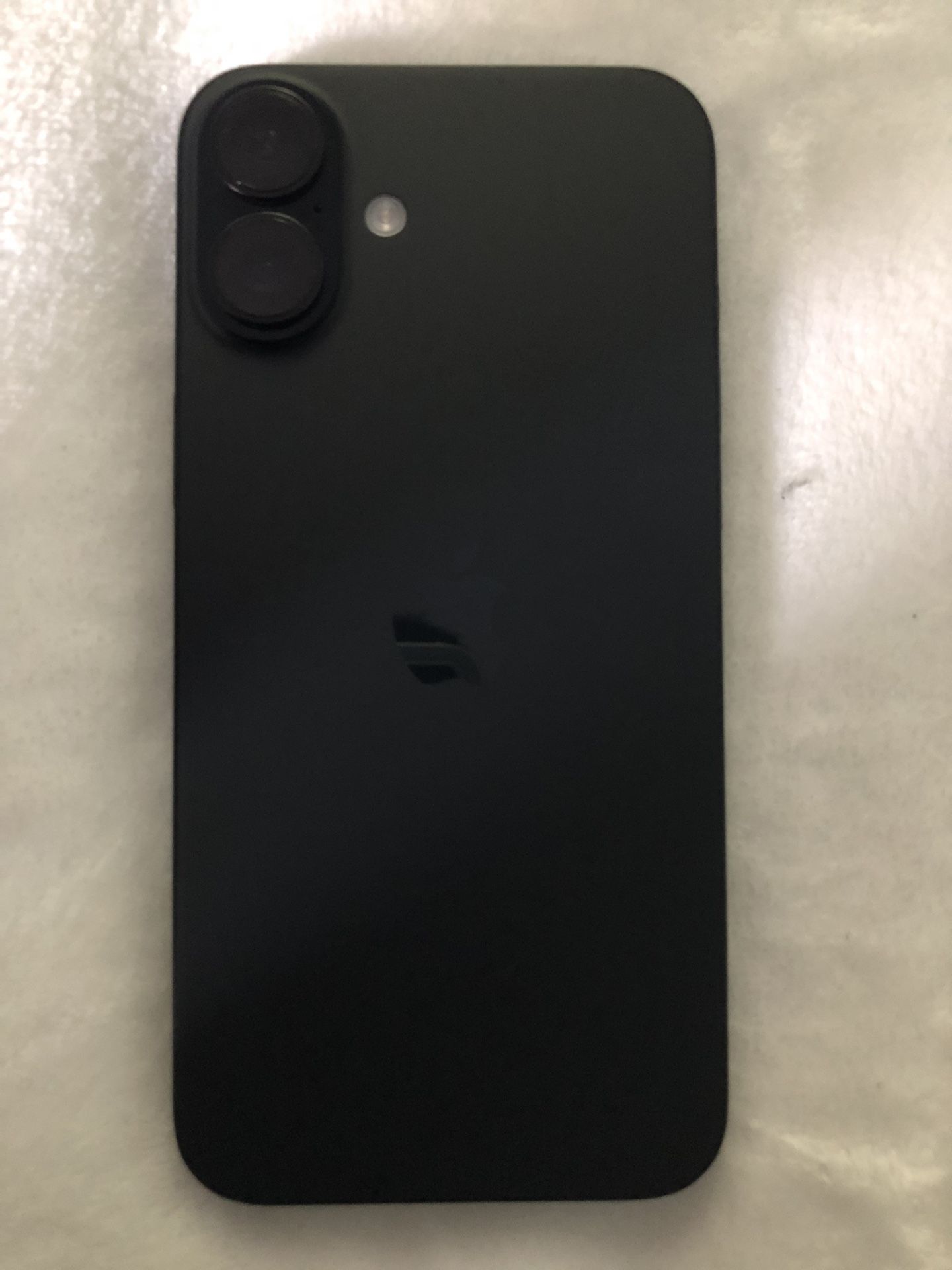 Black iPhone 16 +