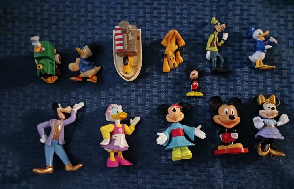 12 Micky Mouse & Friends