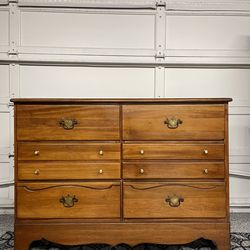 Solid Maple Wood dresser With 6 Drawers