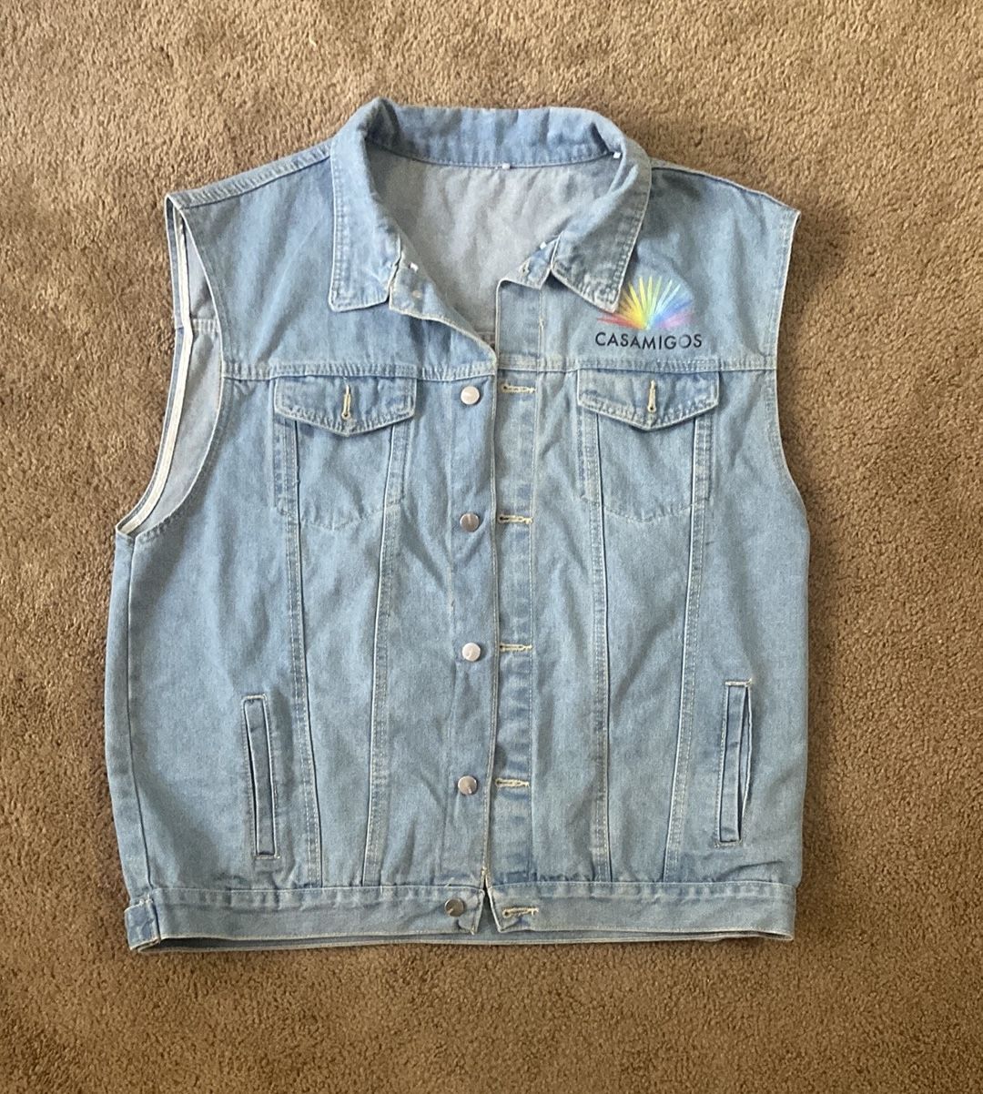 Casamigos denim Vest 🌈