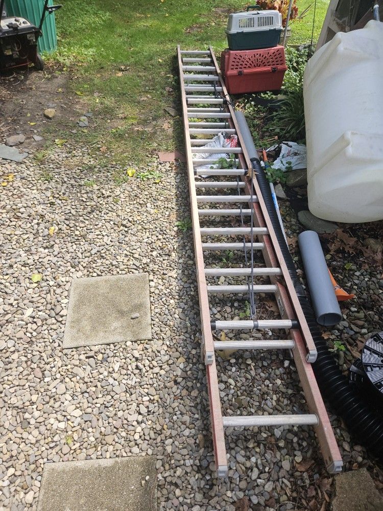 28 Ft Extention Ladder
