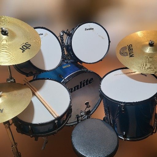 Sunlite Drum Set