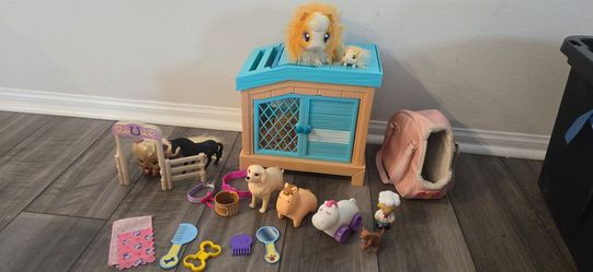 Little Live Pets Mama Surprise & Our Generation Pet Carrier Bundle